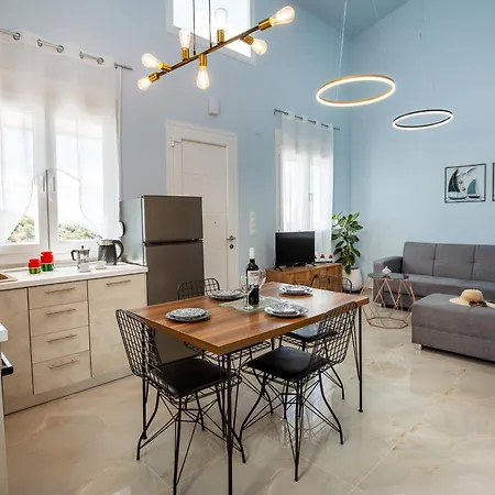 Adk Maison *