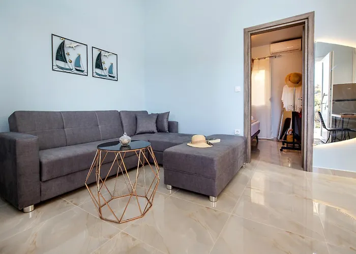 Adk Maison *
