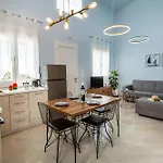 Adk Maison *