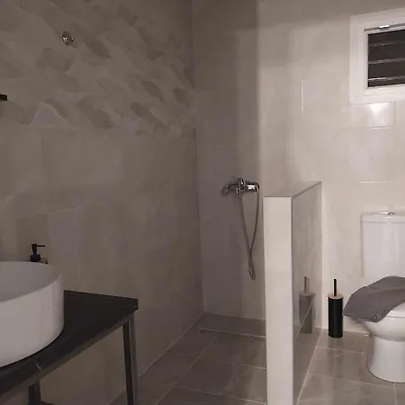 Adk Maison Villa *