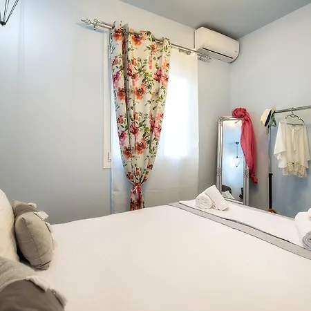 فيلة Adk Maison *