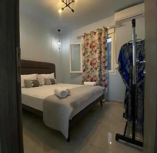 Adk Maison *