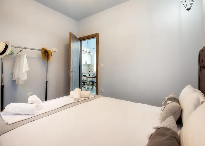 Adk Maison Skála Marión