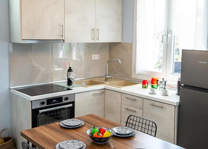 Adk Maison * Skála Marión